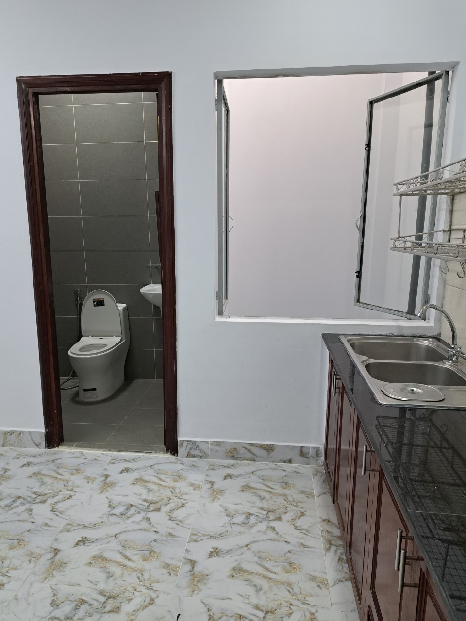 Bán Nhà Khu Bình Phú Đối Diện Trường Học P11 Q6 - 3.95 x 16m