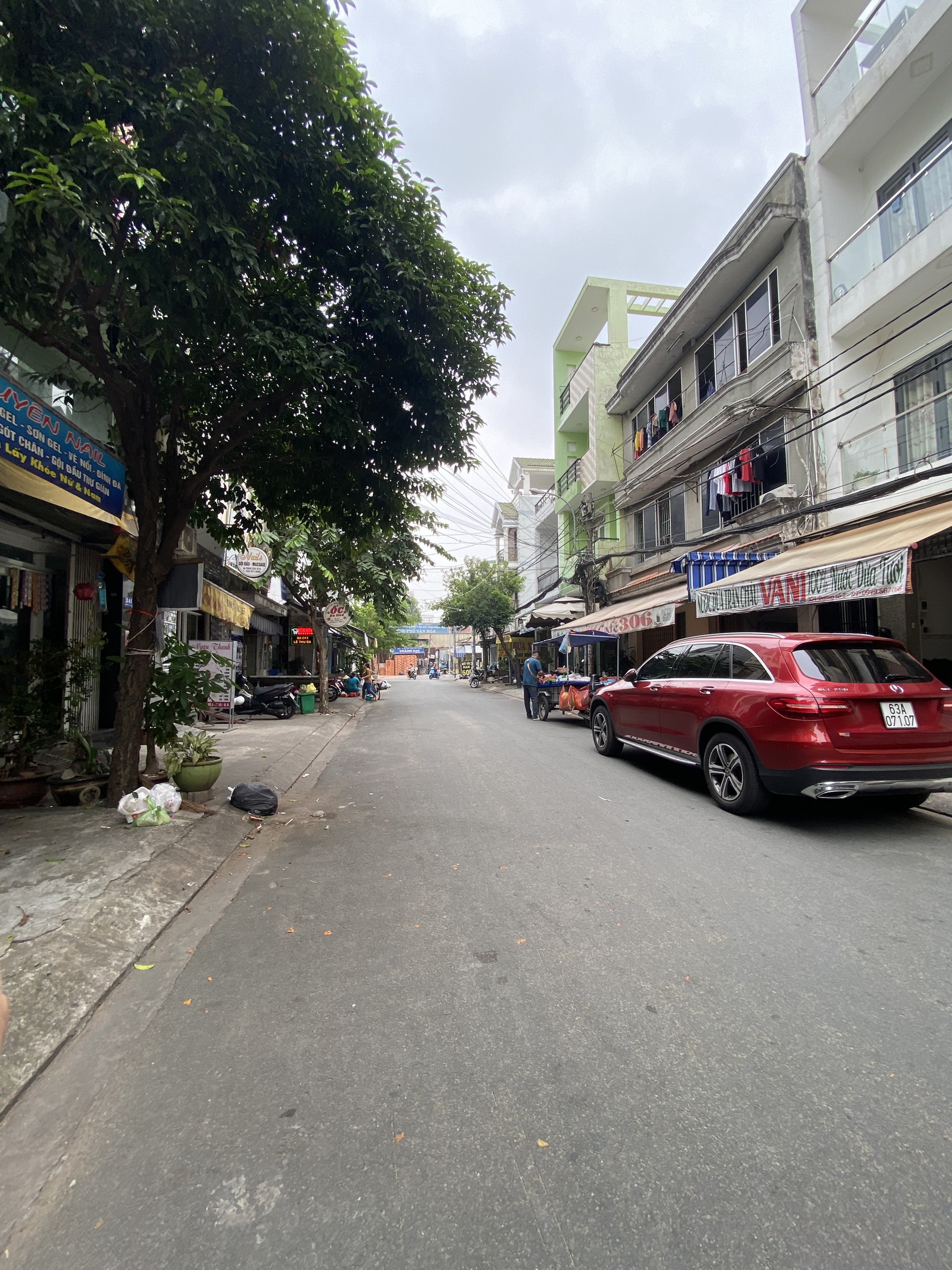 Bán nhà măt cư xá Ra Đa