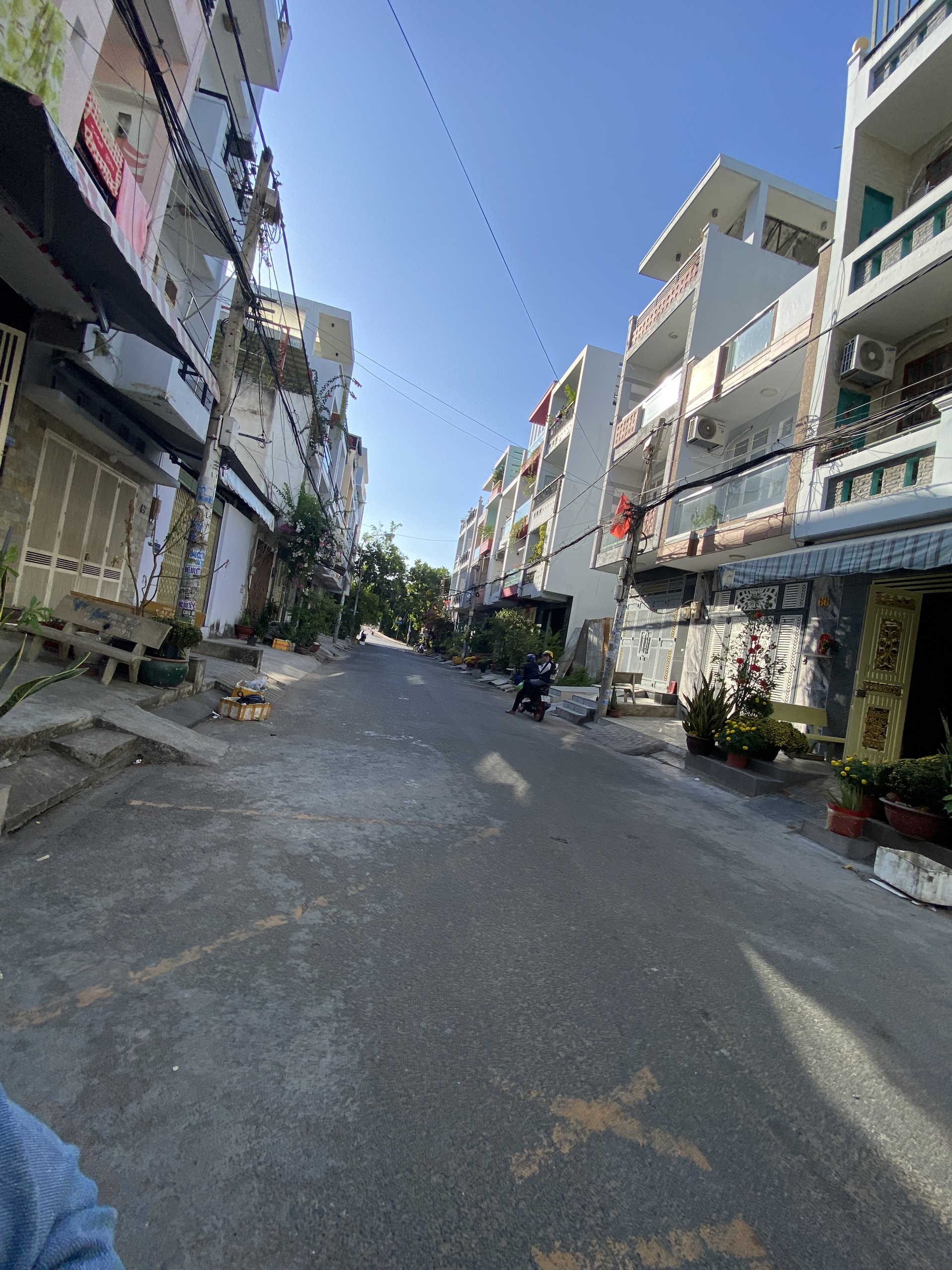 Bán đất mặt tiền nội bộ khu Bình Phú , gần Đại Lộ Đông Tây