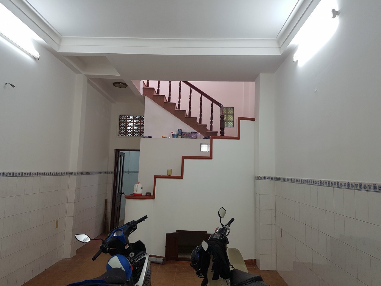 Bán Nhà MTKD đường số 7 KDC Tên Lửa, Q. Bình Tân chỉ 15 tỷ. DT: 4 x 15m, 2 PN + 2 WC