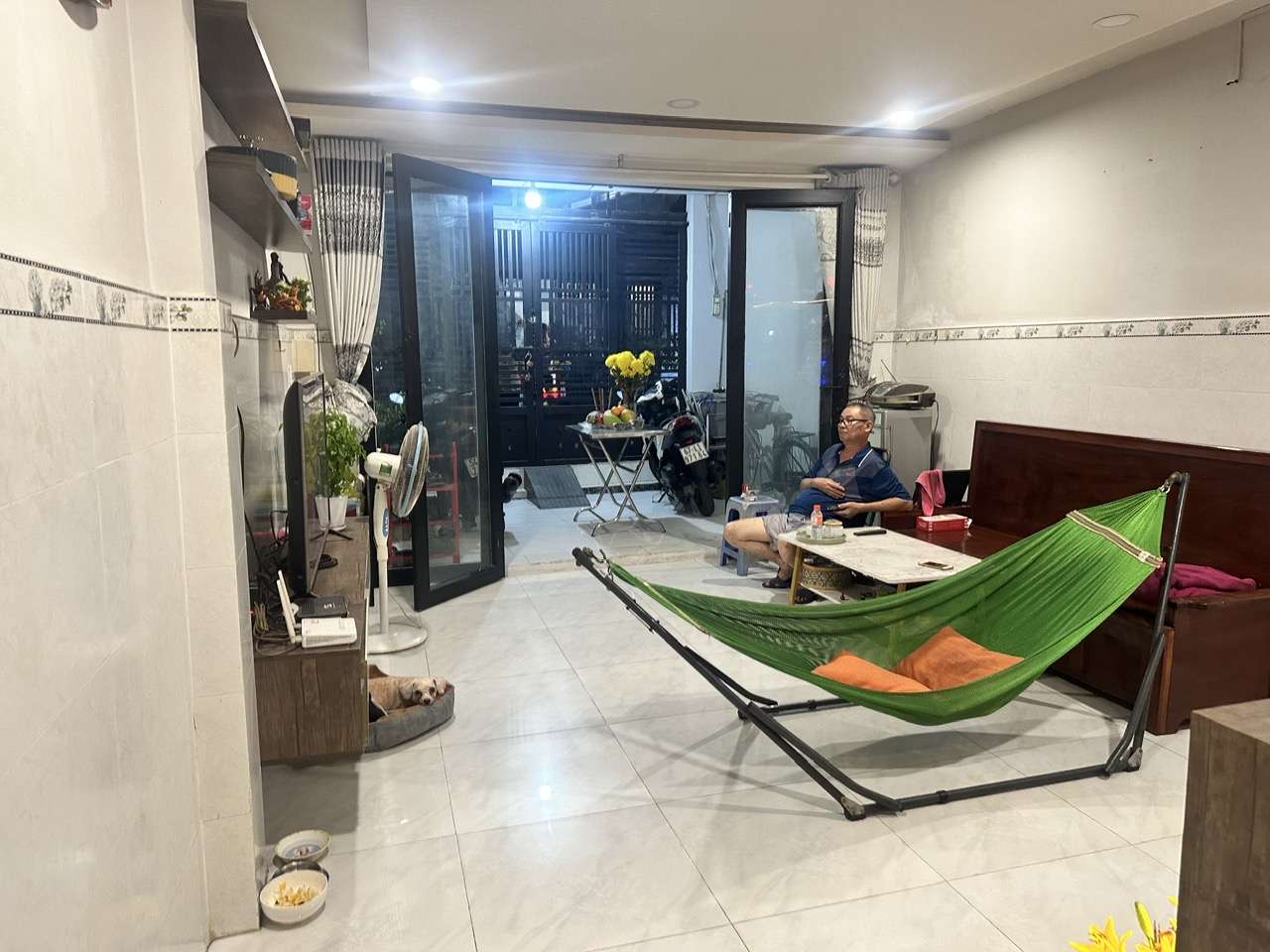 Bán nhà đường xe hơi 4x15m , giáp quận 6