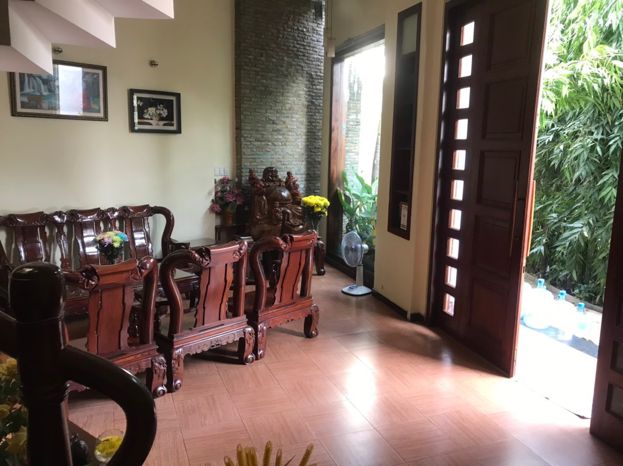 Bán nhà biệt thự , ngay chợ Hậu Giang