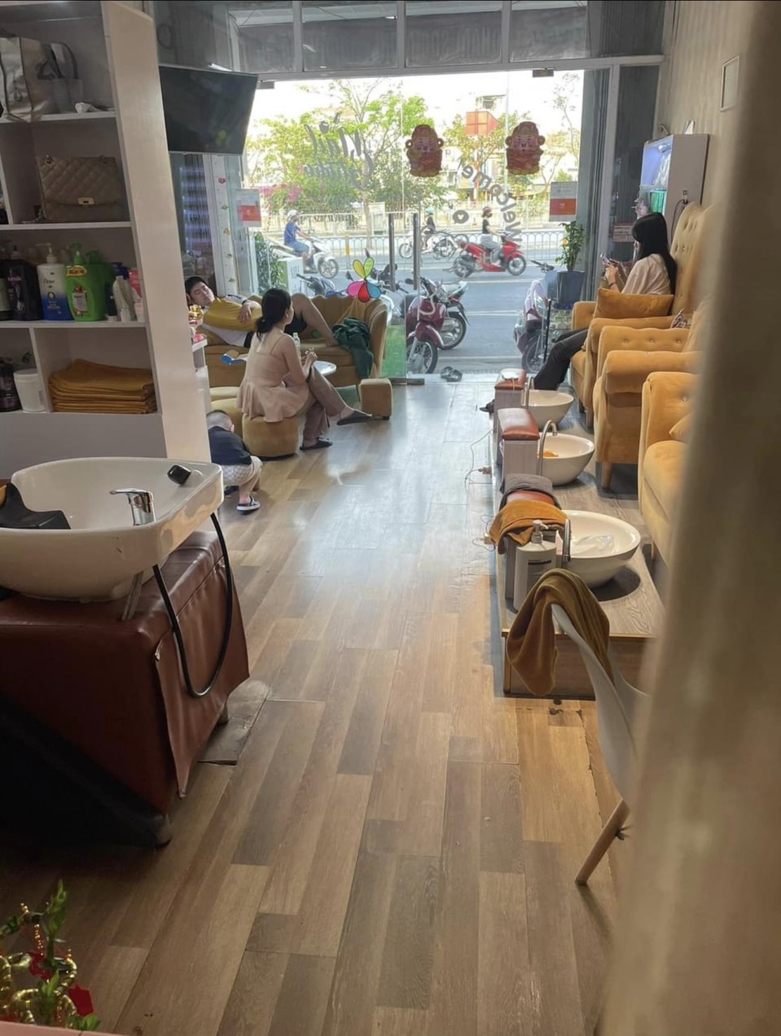 Nhà bán Mặt Tiền Kinh Doanh đường lớn P10 Q6 - 4.3 x 13.4m