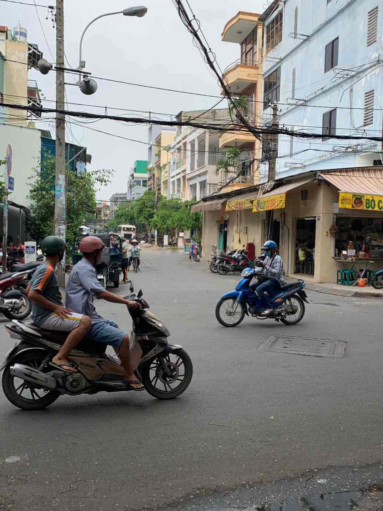 Bán nhà mặt tiền khu Chợ Lớn , gần chợ Bình Tây