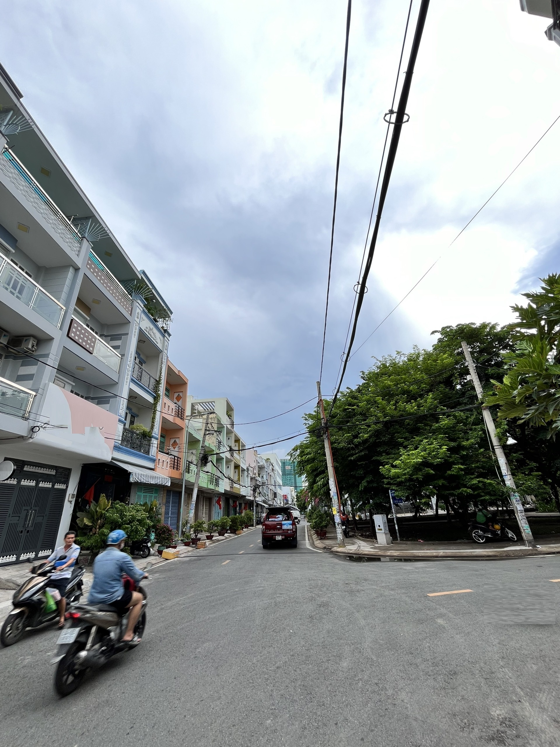 MTNB - KDC BÌNH PHÚ 2, P10, Q6 - NHÀ ĐÔI, TIỆN KINH DOANH VĂN PHÒNG.