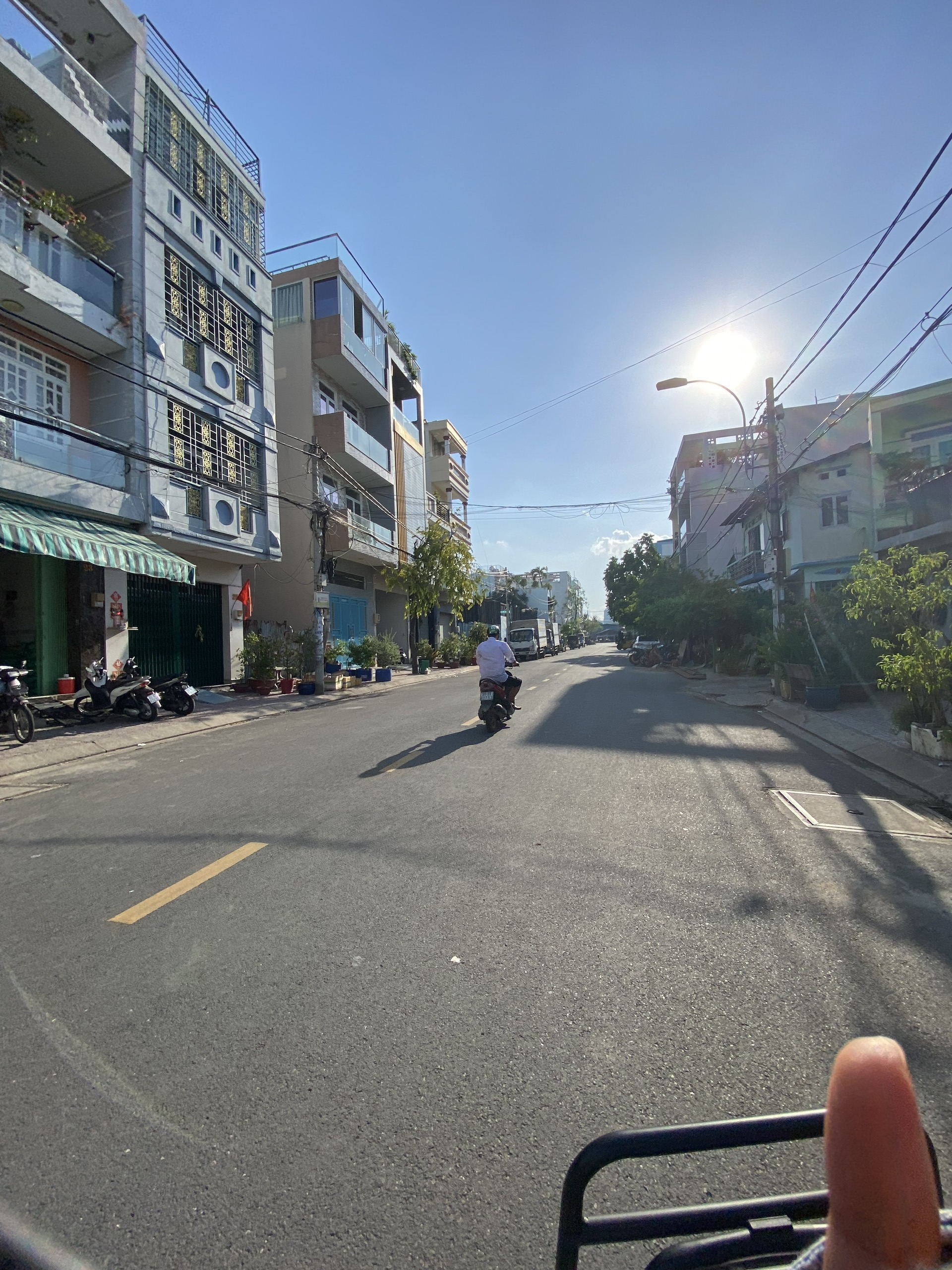 Bán đất đường lớn khu Bình Phú