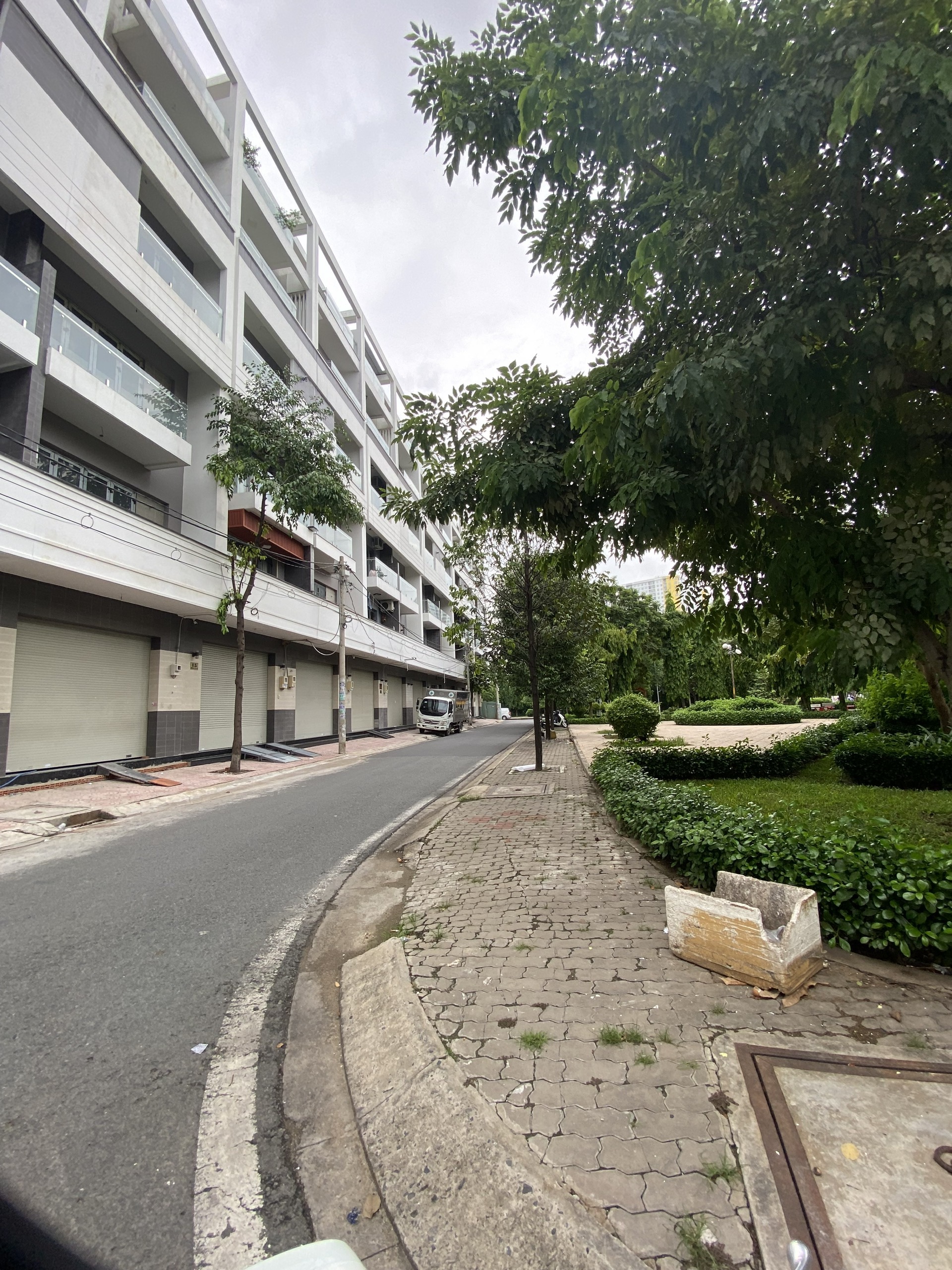 Bán nhà mặt tiền kinh doanh khu Bình Phú , gần Võ Văn Kiệt