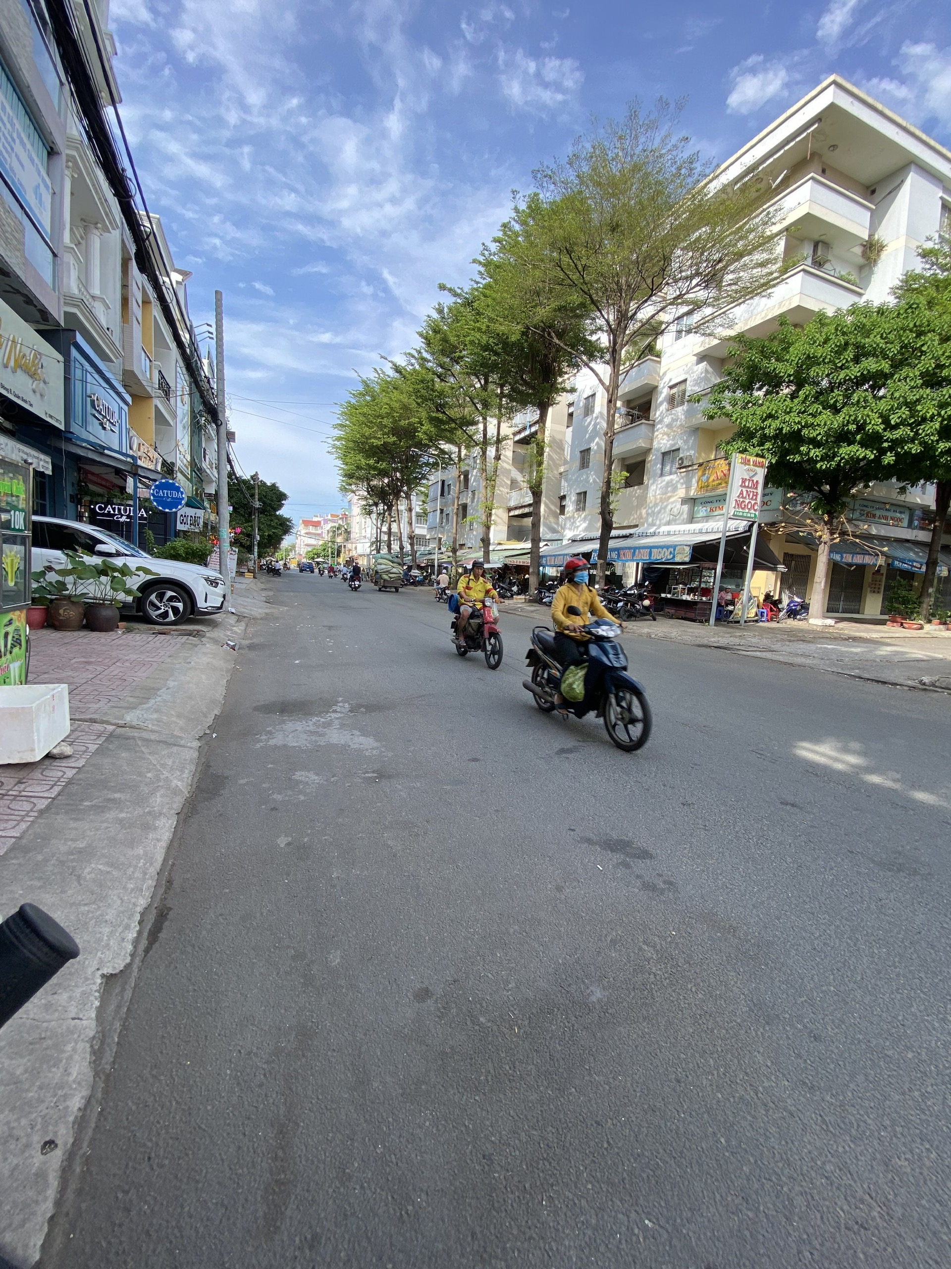 Bán nhà mặt tiền kinh doanh Khu Tên Lửa