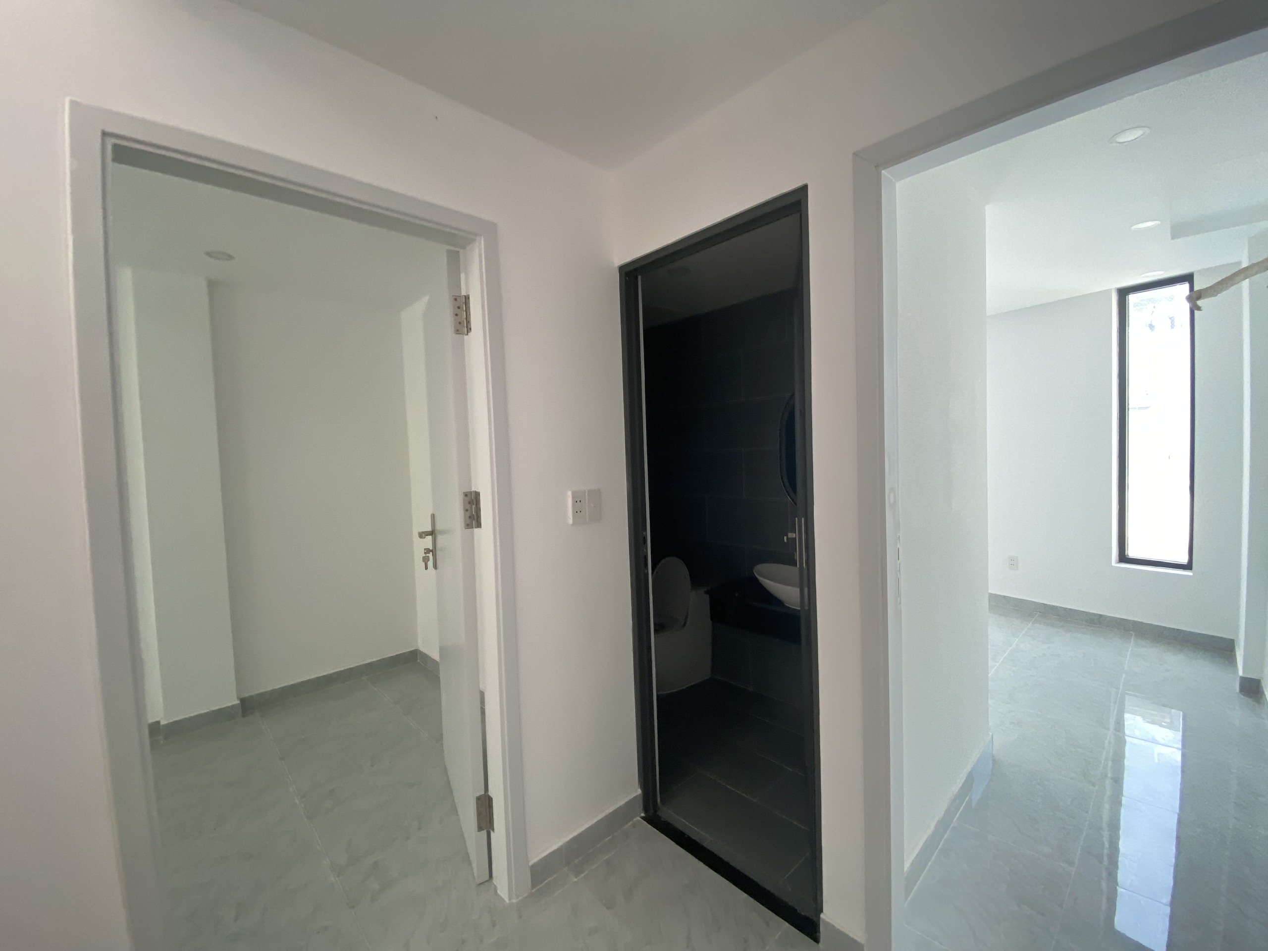 Bán Khu Nội Bộ ven song  Quận 6- Gần chợ Phú Lâm , Giáp Quận 11