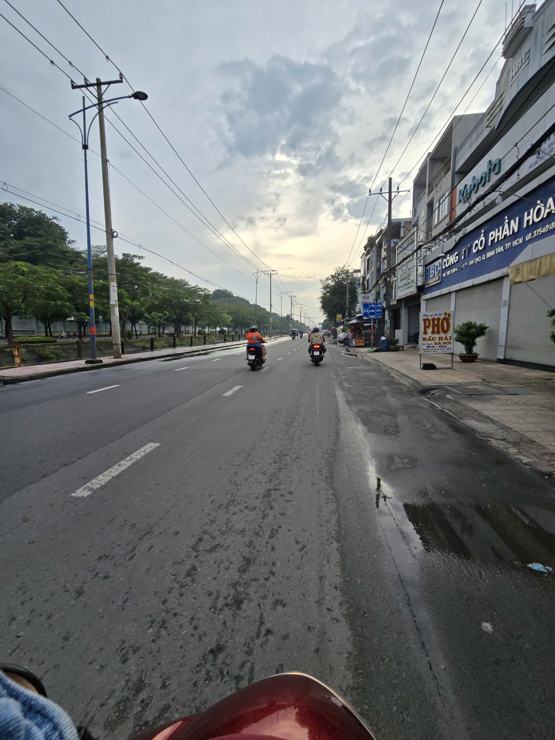 Bán nhà mặt tiền đường số 7 Tên Lửa