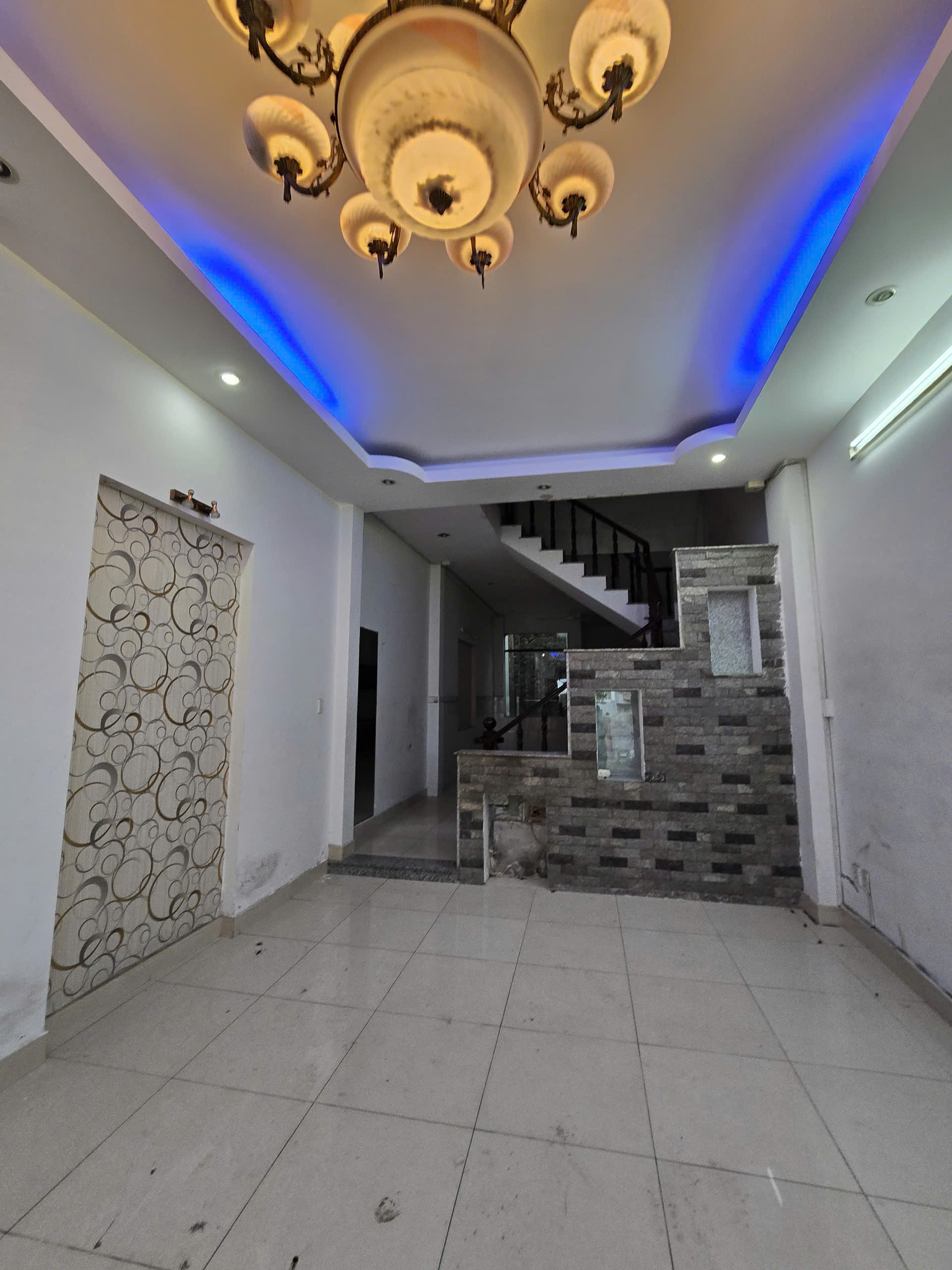 Bán nhà mặt tiền nội bộ khu Tên Lửa , gần Aeon Bình Tân