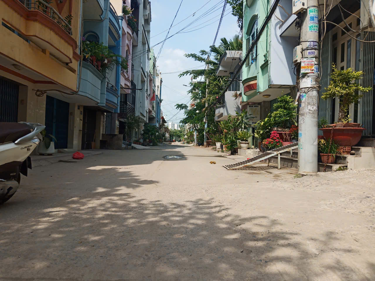 Bán nhà đường xe tải khu An Dương Vương giáp quận 6