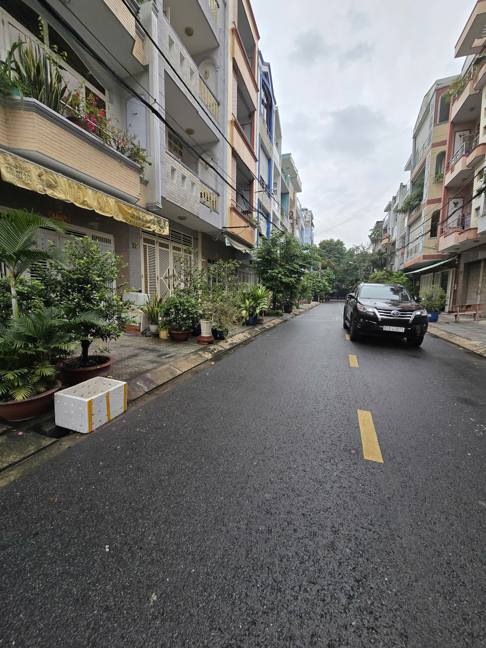 Bán nhà mặt tiền nội bộ Bình Phú gần chợ