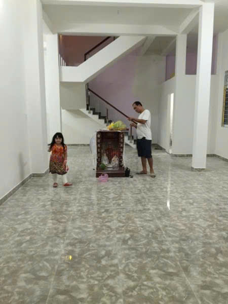 Bán nhà mặt tiền Nguyễn Văn Luông