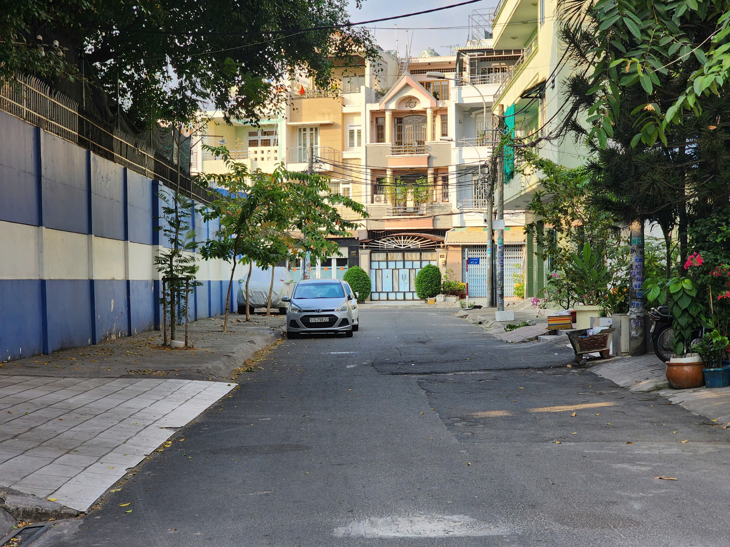 Bán nhà mặt tiền Tên Lửa , gần chợ Kiến Đực