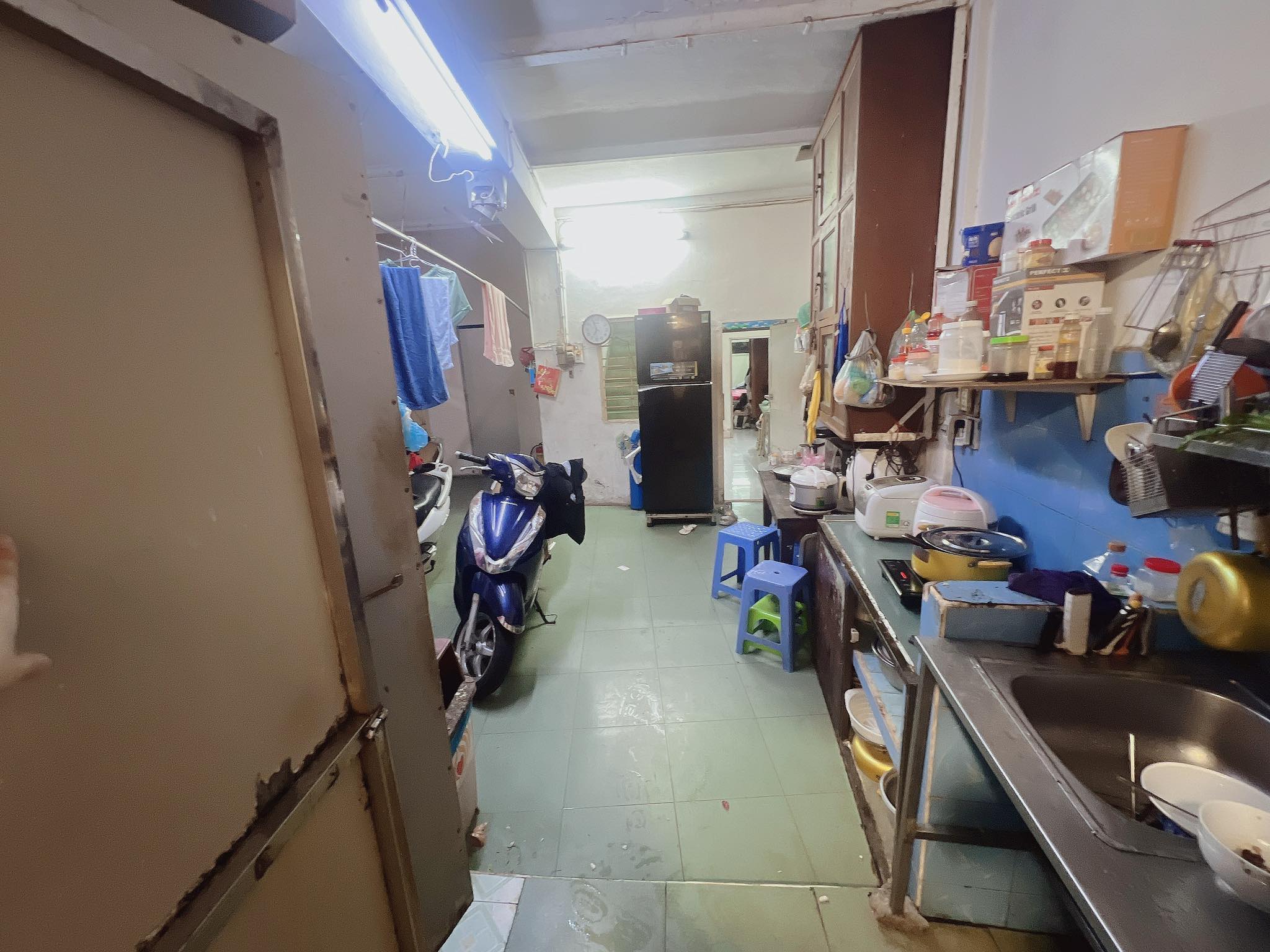 Bán nhà trung tâm Quận 10