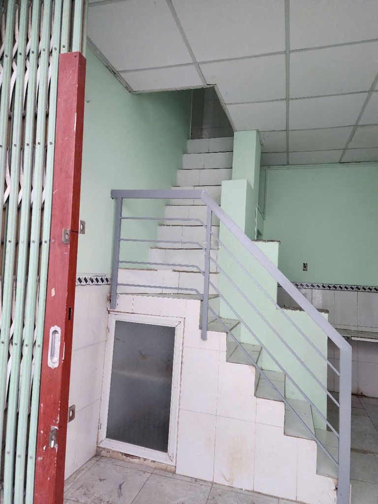 Bán đất đường xe hơi sát bên khu Bình Phú quận 6