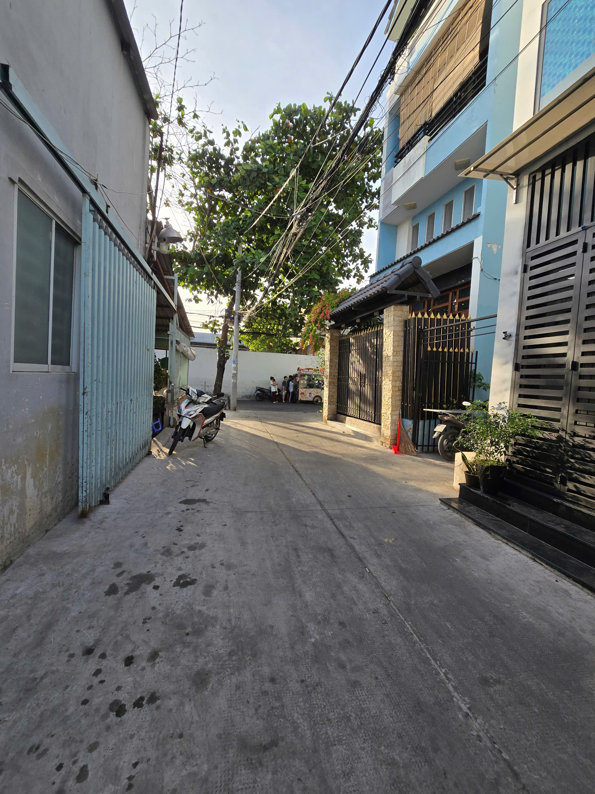 Bán đất đường xe hơi sát bên khu Bình Phú quận 6