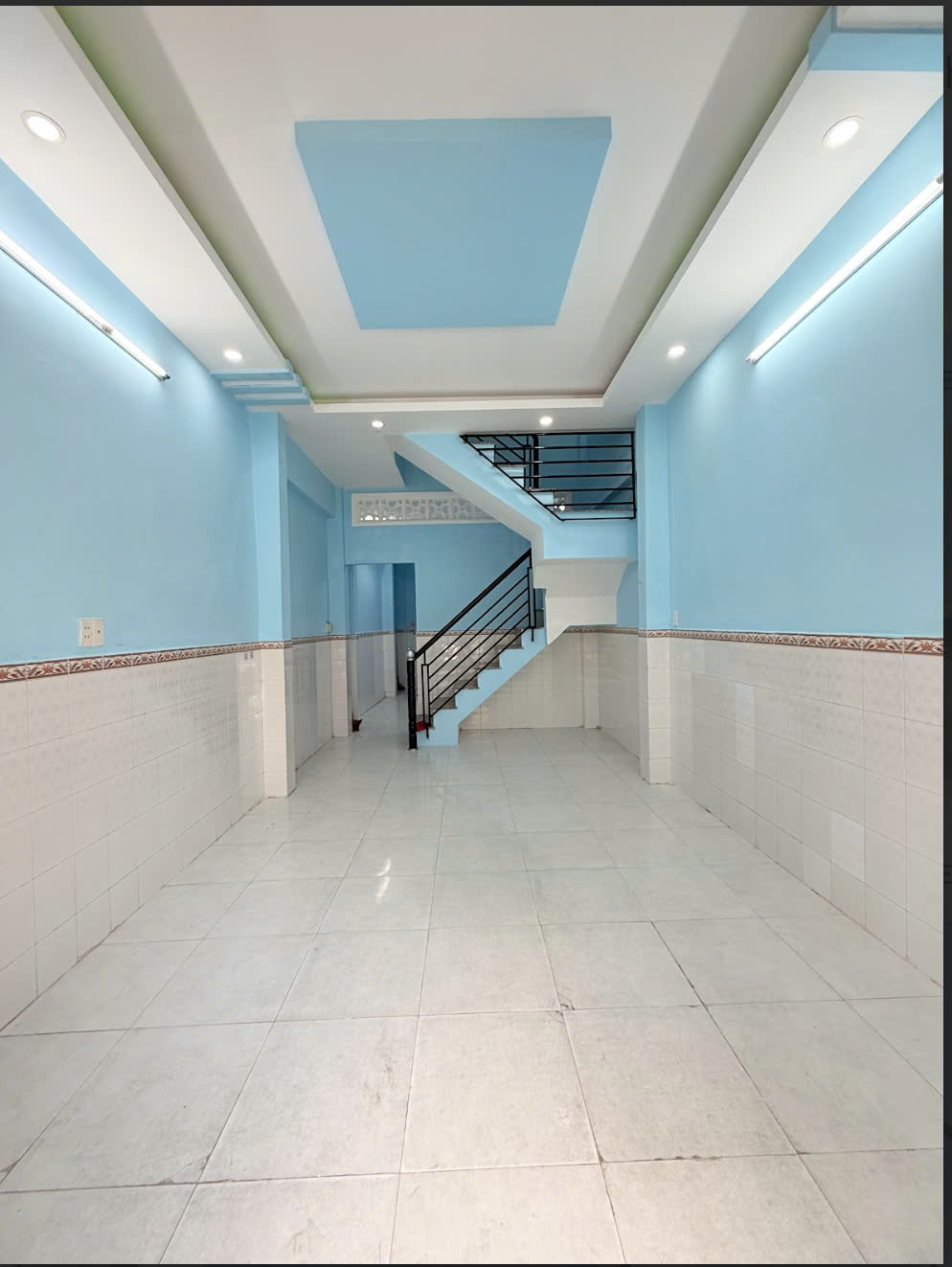 Bán nhà nhỏ cư xá Phú Lâm A