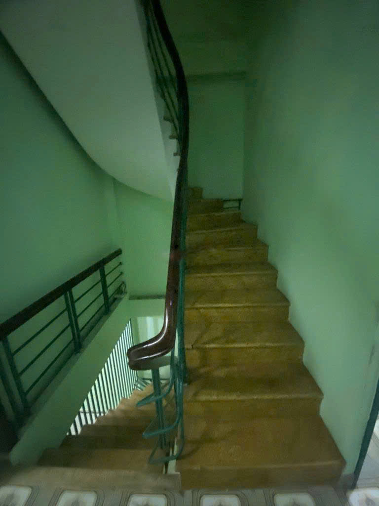 Nhà ngay chợ thuận tiện kinh doanh