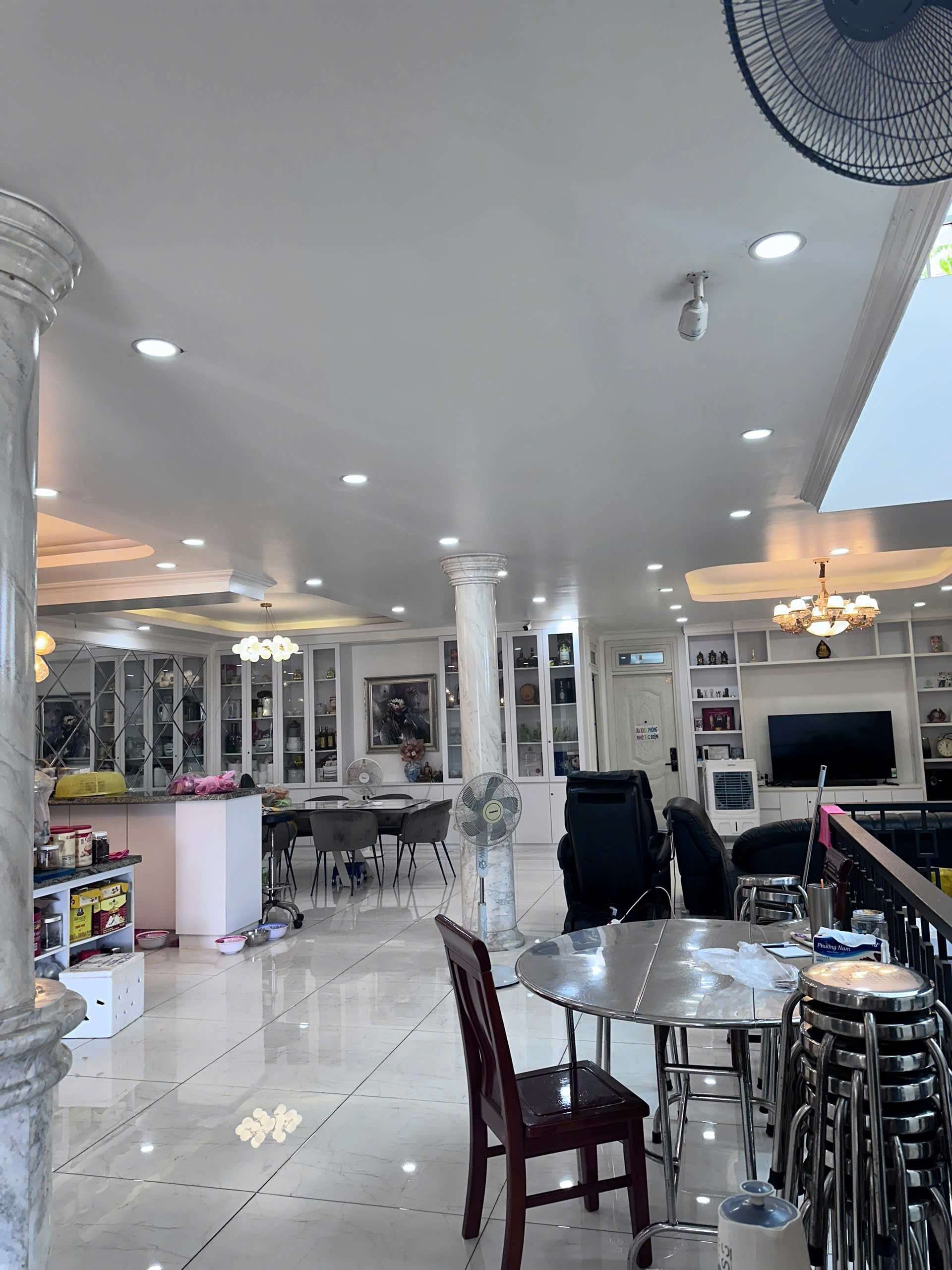 Bán nhà mặt tiền Nguyễn Văn Luông gần cầu Phạm Văn Chí