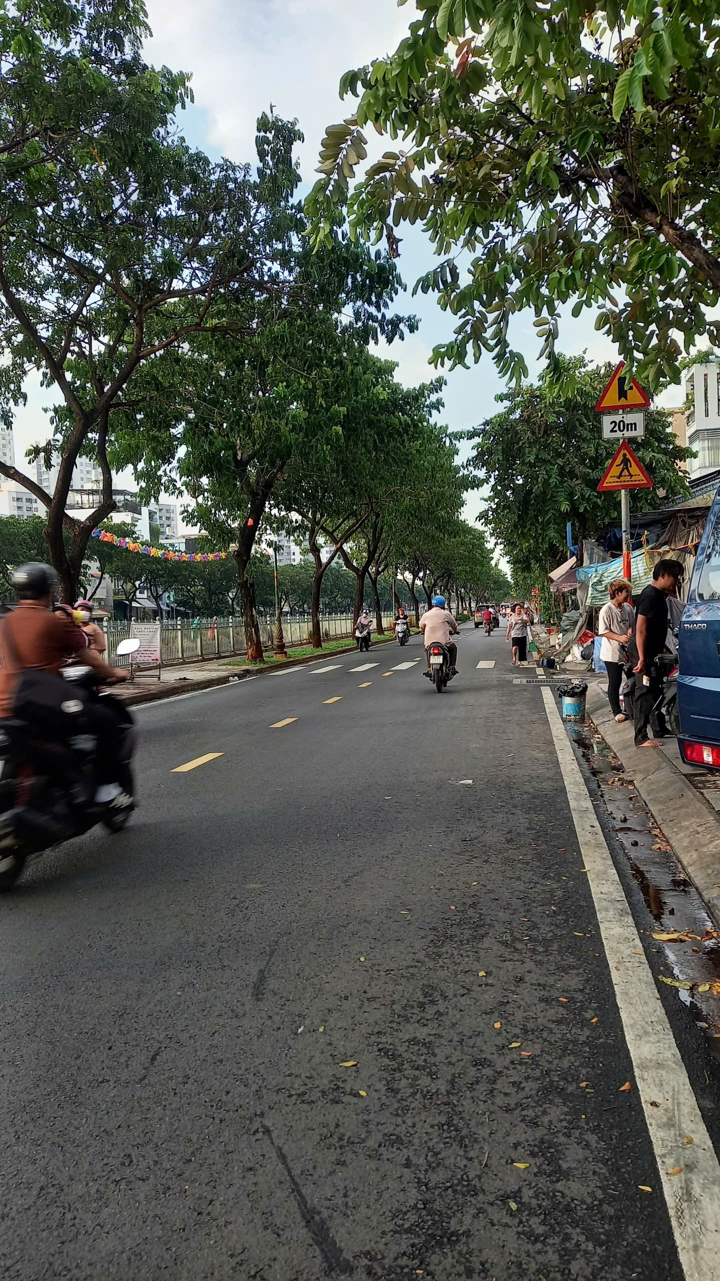 Bán nhà măt tiền kinh doanh Lò Gốm