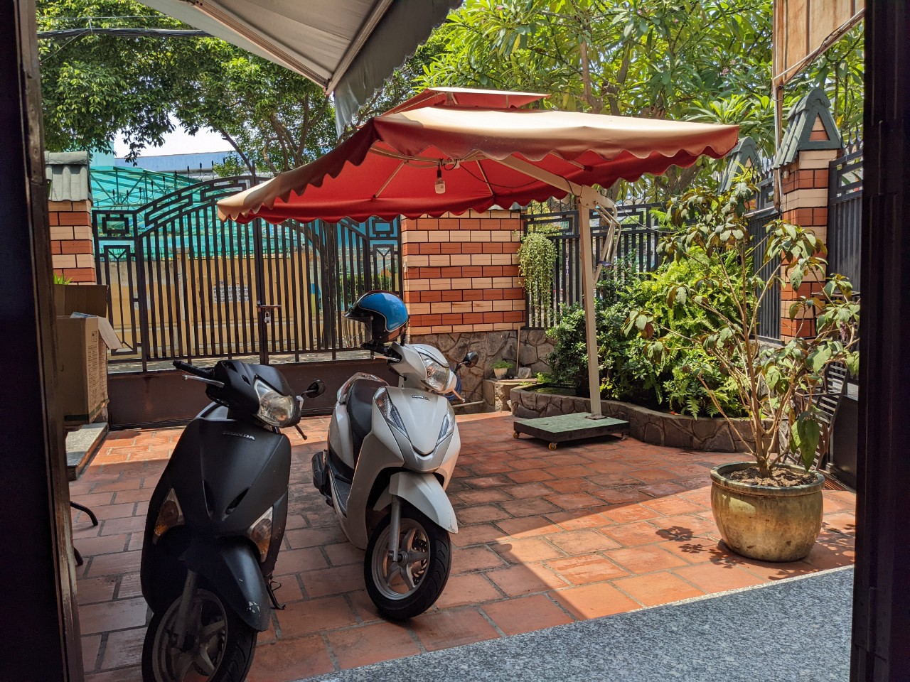 Bán Nhà Góc 2 Mặt Tiền Khu Bình Phú 1 - 13x21m