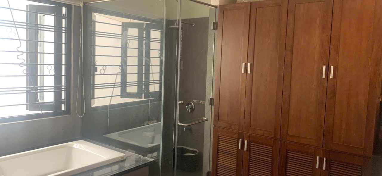 Bán nhà 5 lầu hẻm 32/ Ông Ích Khiêm